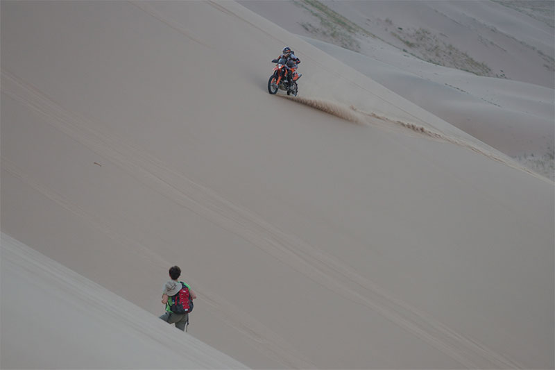 sand dune adventure photos mongolia 